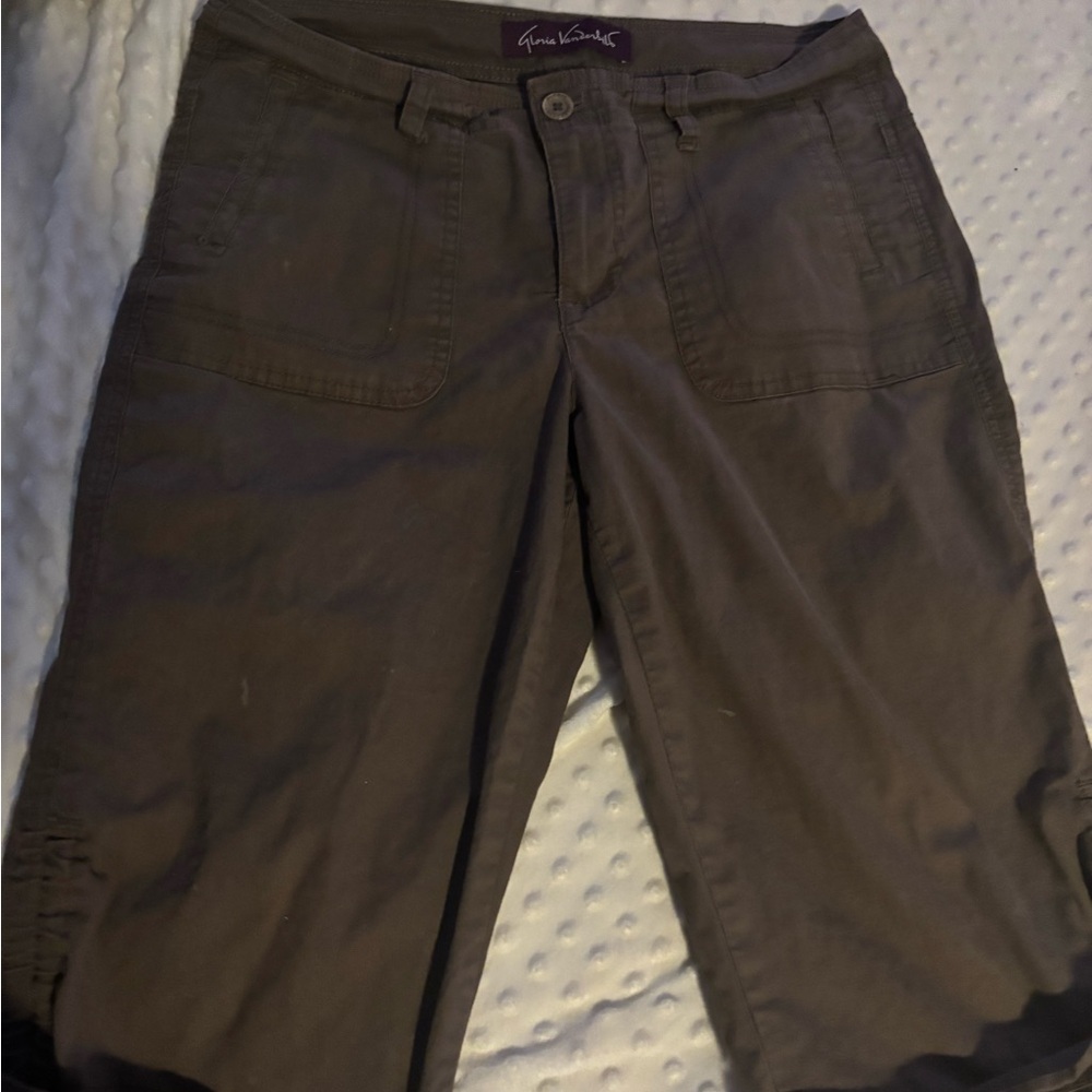 Gloria Vanderbilt Olive Shorts